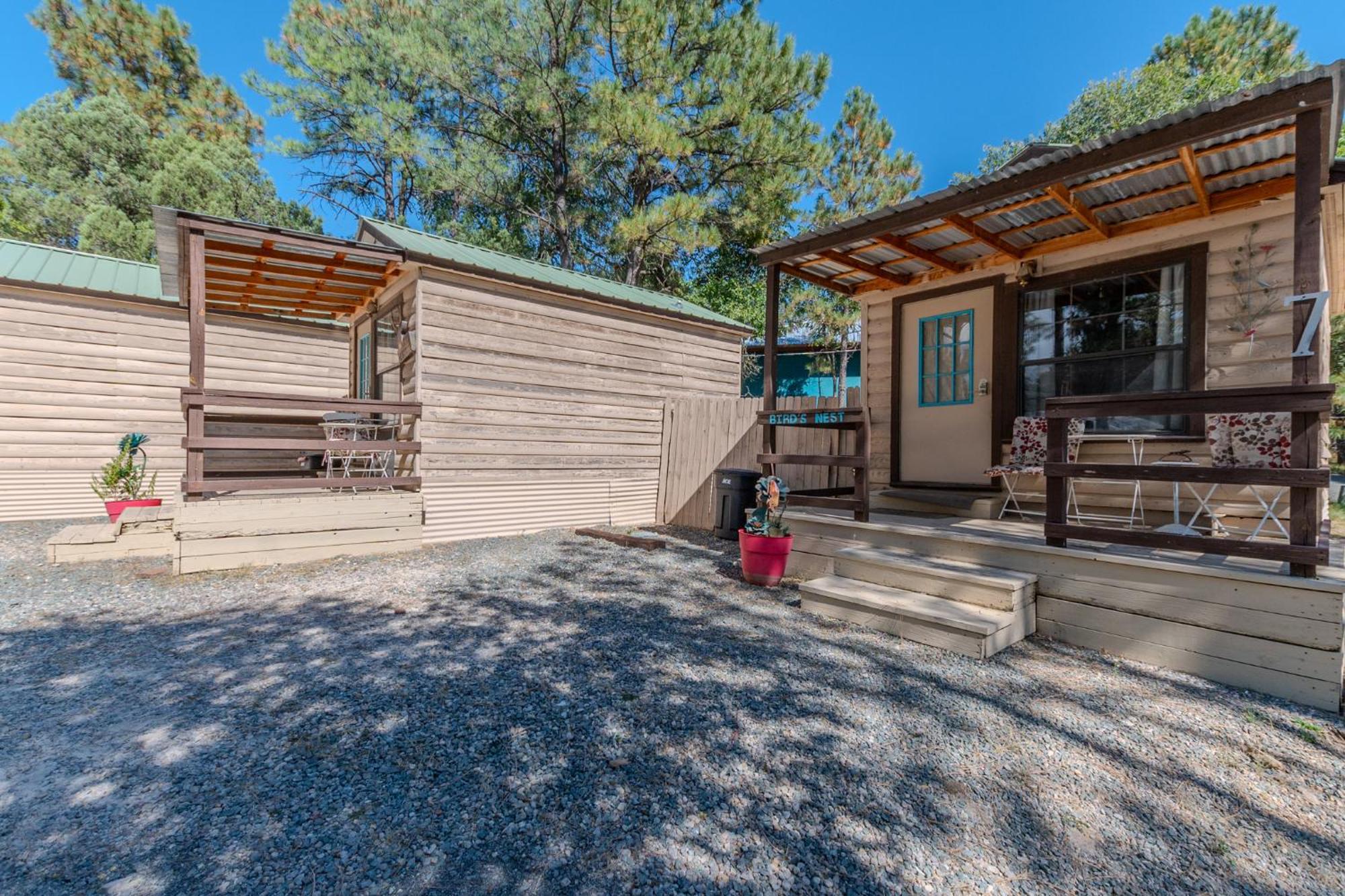 רואידוסו Enchanted Hideaway Cabins And Cottages מראה חיצוני תמונה