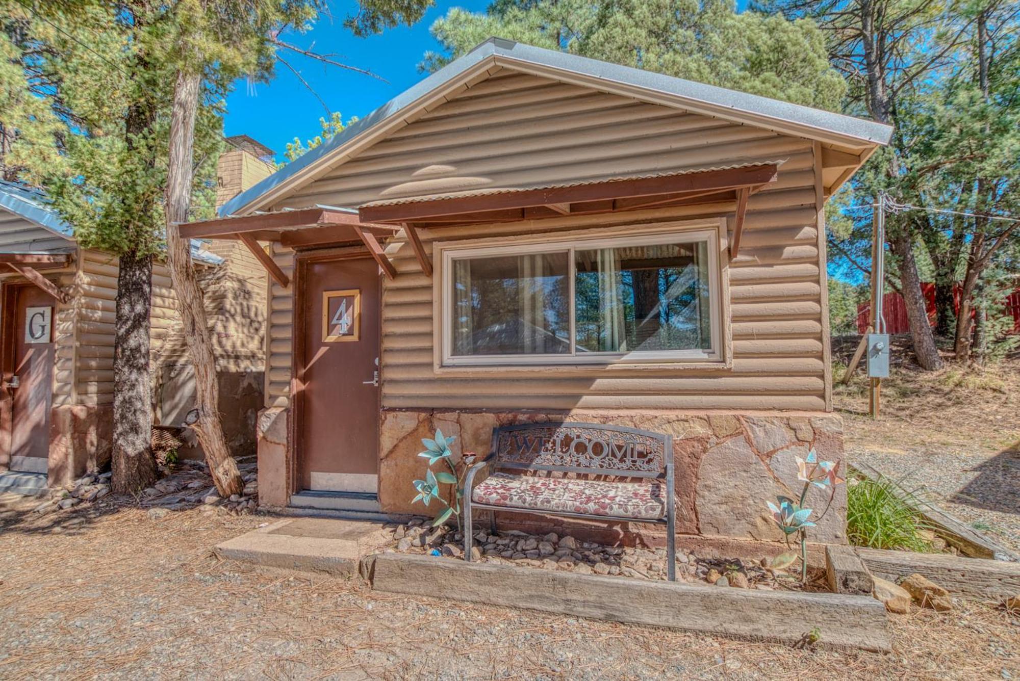 רואידוסו Enchanted Hideaway Cabins And Cottages מראה חיצוני תמונה