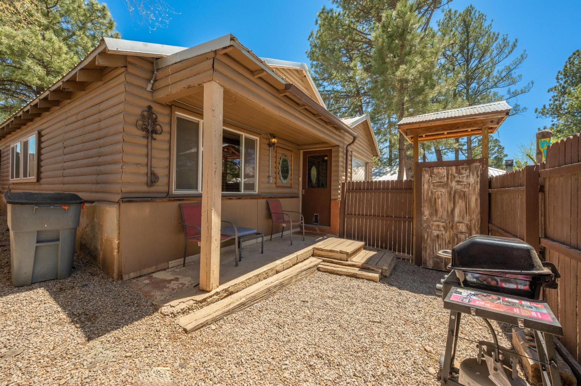 רואידוסו Enchanted Hideaway Cabins And Cottages מראה חיצוני תמונה